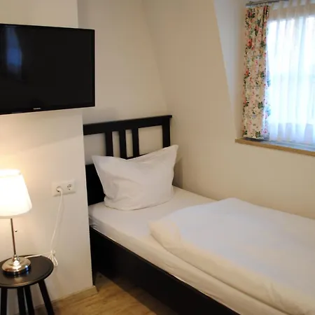 Hotel & Cafe Goeller