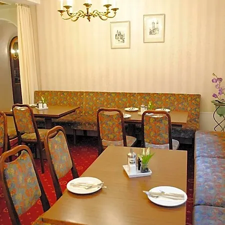Hotel&café Göller