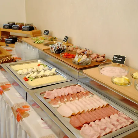 Hotel & Cafe Goeller