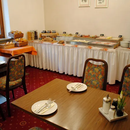 Hotel & Cafe Goeller